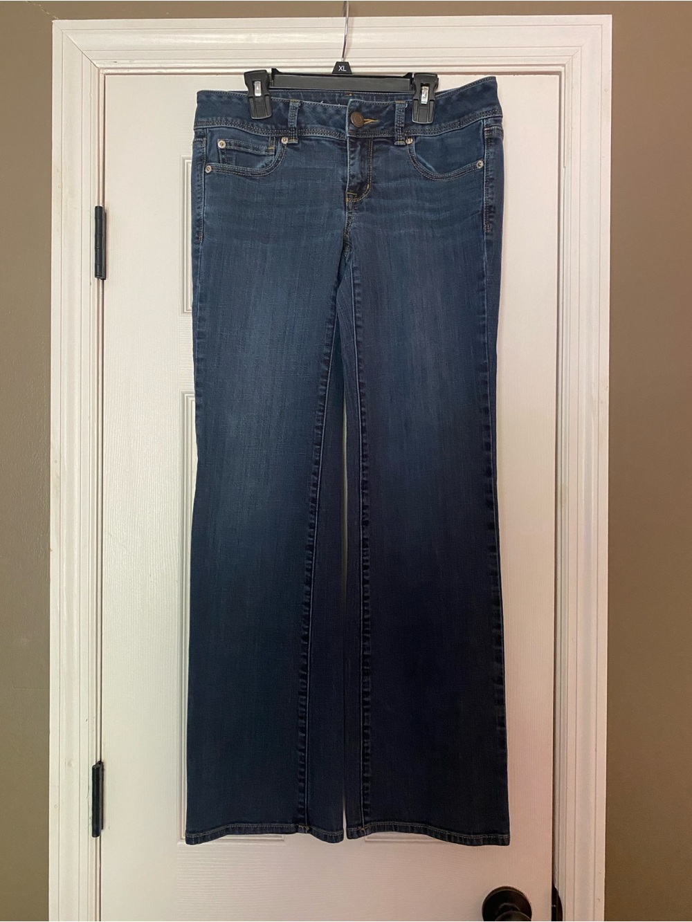 American Eagle Outfitters - Dark Blue Slim Boot Cut Jeans - Women’s size 8